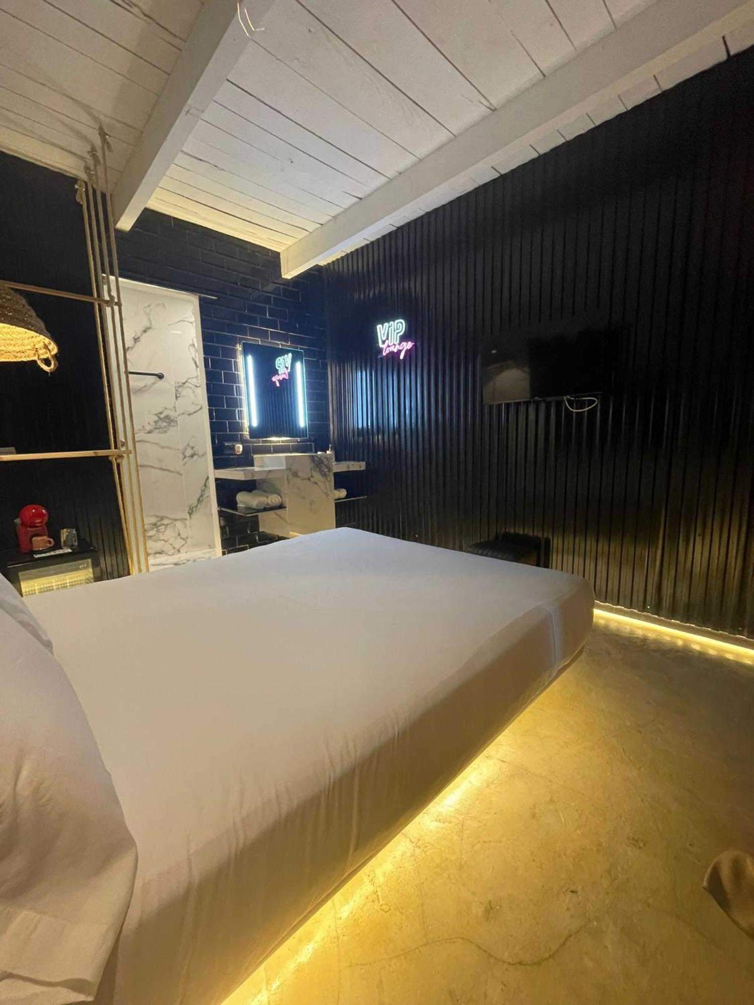 Paiise Hotels Sant Francesc de s'Estany Экстерьер фото