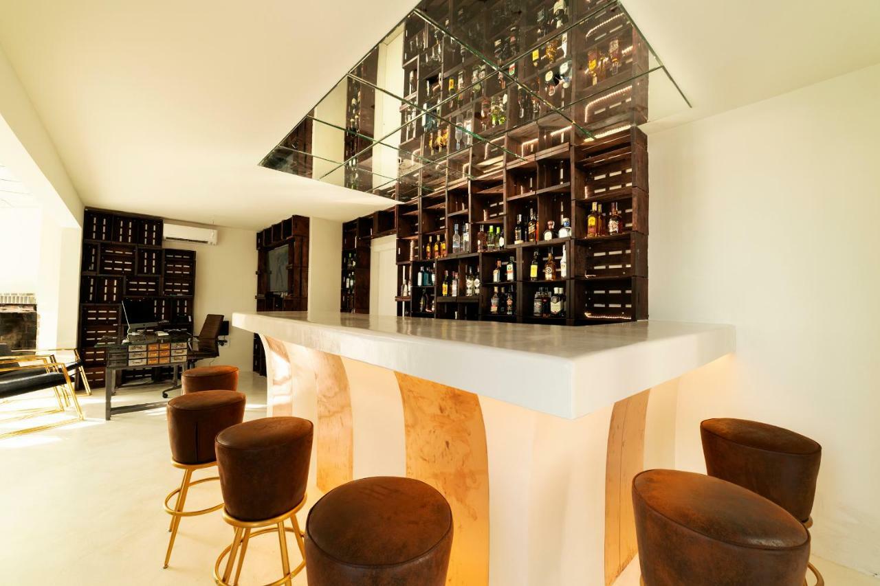 Paiise Hotels Sant Francesc de s'Estany Экстерьер фото
